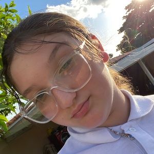 Meet your Posher, Caylee